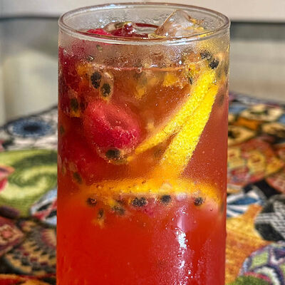 Домашний лимонад Малина-маракуйя в Генацвале на Арбате - грузинский ресторан по цене 1610 ₽