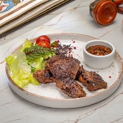 Стейк мясникав Семь футов по цене 1350 ₽