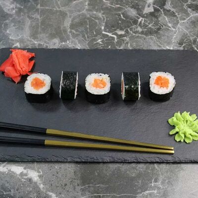 Сяке маки в Snail Суши по цене 138 ₽