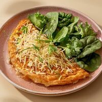 Омлет с курицей и грибами в Комод