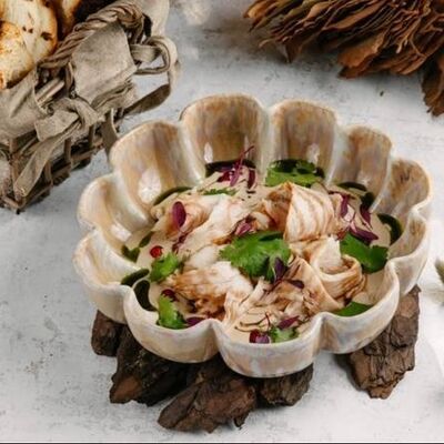Куриная грудка с муссом сациви и гранатовым соусом в Бумбараш по цене 550 ₽