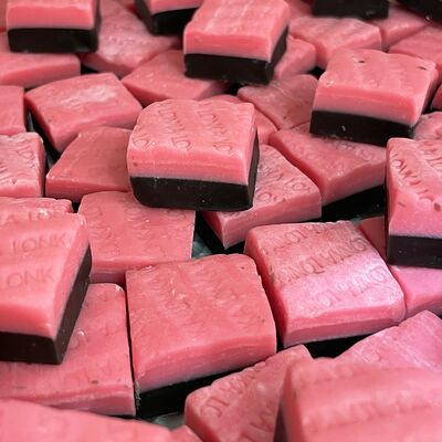Мягкий ирис со вкусом лакрицы и малины в Мармеладный дворик по цене 440 ₽