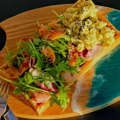 Ржаная вафля по-гамбурски в Stories по цене 550 ₽