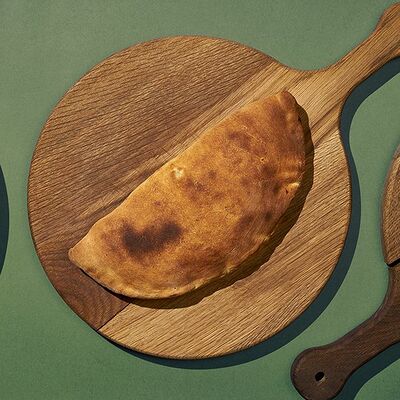 Хачапури Лобиани в Хачапури и вино по цене 140 ₽