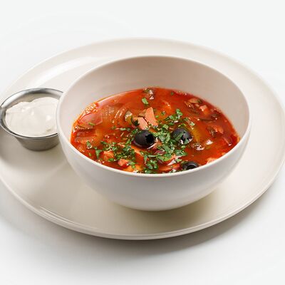 Солянка в Человек и Чебурек по цене 420 ₽