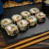 Горячий ролл с говядиной в сливочном сыре в Fast Япония Premium Sushi по цене 676