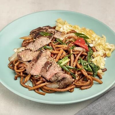 Жареный лагман в Чайхана по цене 510 ₽