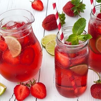 Лимонад Клубника 0,25л в Ресторан Мангал по цене 250 ₽