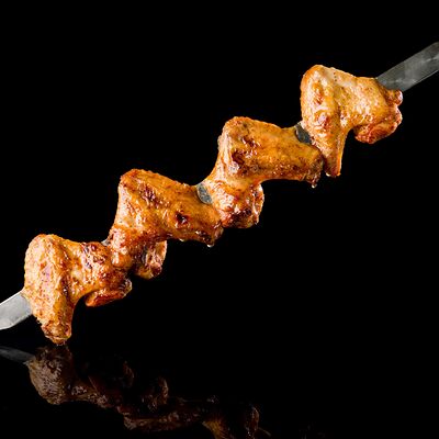 Шашлык из куриных крыльев в У Тарона по цене 520 ₽