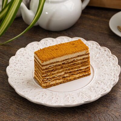 Торт Медовик в Буркина Фасоль по цене 290 ₽