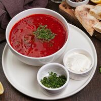 Борщ с телятиной, сметаной и аджикой в ROS