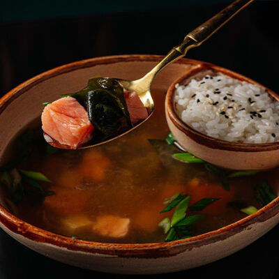 Мисо-суп с лососем в Inside по цене 690 ₽