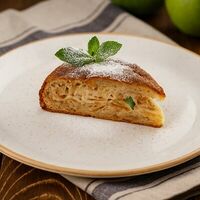 Шарлотка с яблоками, мандаринами и грецкими орехами в Охота на Енота