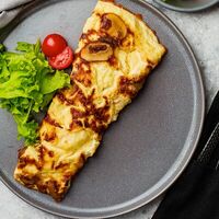 Омлет с сыром и грибами в Eat eat pizza