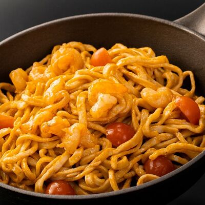 Вок-лапша с тигровыми креветкамив Вкусно разно по цене 465 ₽