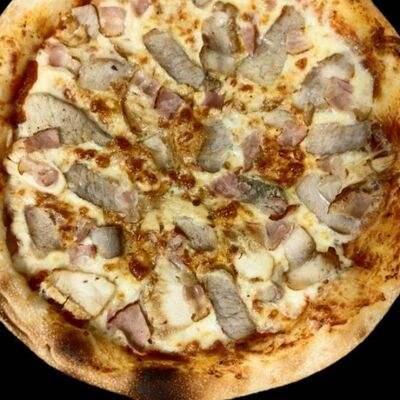 Пицца Мясная в АмиРолл по цене 783 ₽