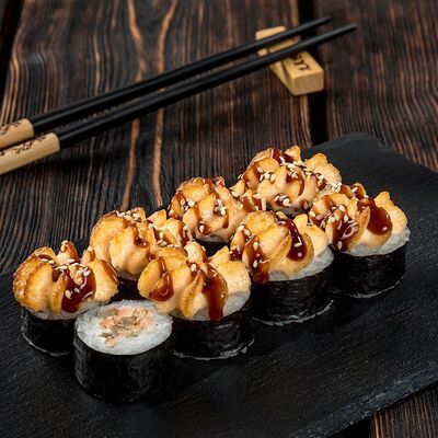 Маки, запеченные с лососем в Суши Гурмэ по цене 420 ₽