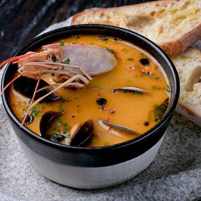 Рыбный карри-суп в Christian по цене 1560 ₽