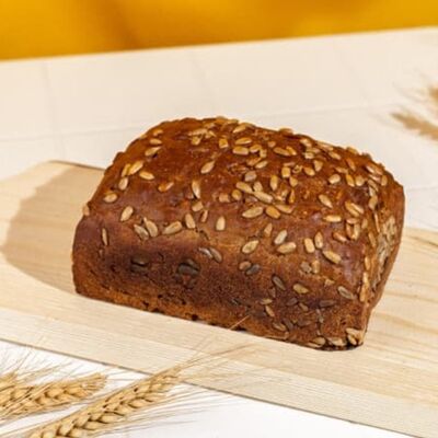 Хлеб ржано-пшеничный с семечками в Пекарня Буханка по цене 149 ₽