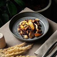 Картофель жареный с грибами в Альбатрос