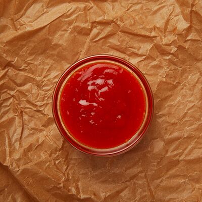 Соус Острый (Шрирача) в Чебуречная Дайте два, пожалуйста по цене 75 ₽