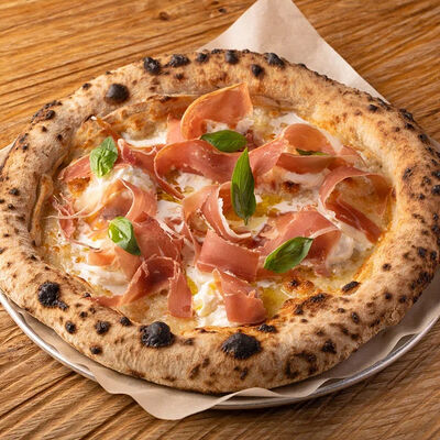 Пармская ветчина со страчателлой в Горыныч по цене 1250 ₽