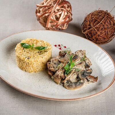 Фрикасе из цыпленка с булгуром в Adriano Leonardo по цене 660 ₽