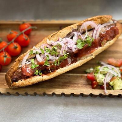 Люля-Кебаб в багете с курицей в Восточный экспресс по цене 310 ₽