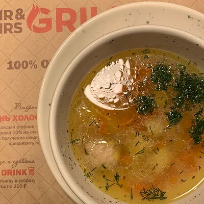 Суп домашний с фрикадельками в Кафе Mister & Missis Grille по цене 120 ₽