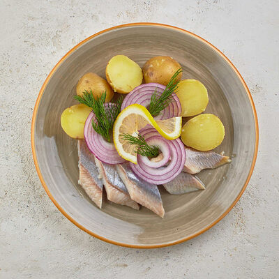 Сельдь с картофелем в Ели-Пили по цене 480 ₽