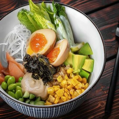 Поке с лососем в Эбби Noodles & Sushi Bar по цене 350