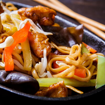 Удон от шеф-повара с курицей в Чайна Тун по цене 260