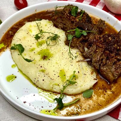 Говядина томленая в Моя Италия по цене 836 ₽