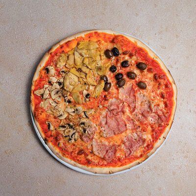 Пицца Времена года в Bocconcino по цене 1430 ₽