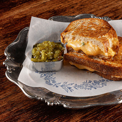 Сэндвич гриль-чиз в Blackchops по цене 690 ₽