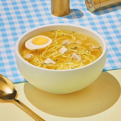 Куриный суп с лапшой в Dostaевский по цене 286 ₽