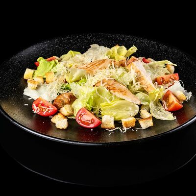 Салат Цезарь с курицей в Мушу по цене 365