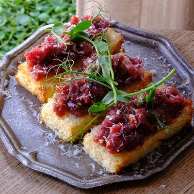 Тапас тартар в Дюбонне по цене 380 ₽