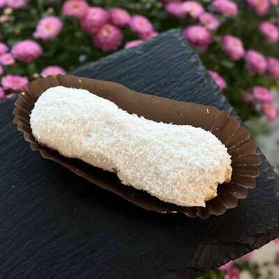 Эклер кокосовый в Кофейня Булка по цене 240 ₽