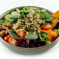 Поке с имбирной курочкой в Комод