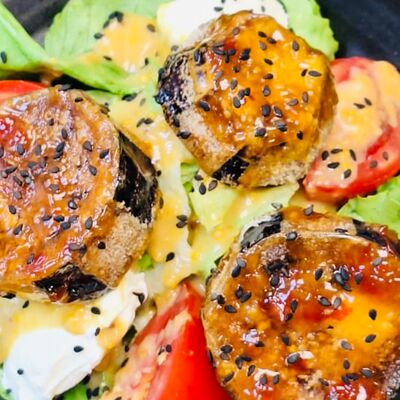 Салат из хрустящих баклажанов в Долма по цене 450 ₽