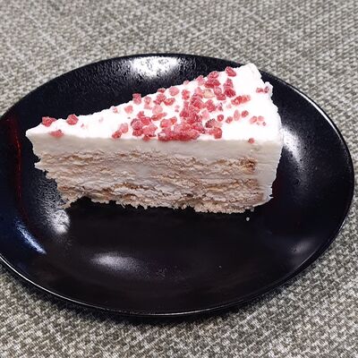 Торт-пирожное Молочная девочка в Хинкали Хачапури у Чайки по цене 360 ₽