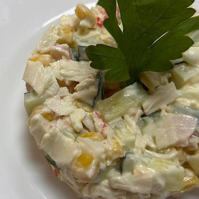 Крабовый салат (большая порция) в НИРВАНА Арт бар по цене 650 ₽