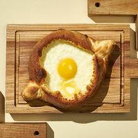 Аджарули в Хачапури и Вино