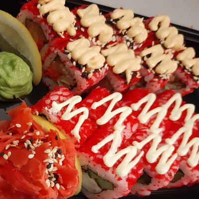 Калифорния с креветкой в МоуSamurai по цене 380 ₽