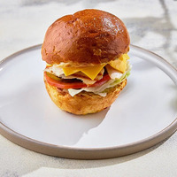 Чикен бургер в DEQUFO