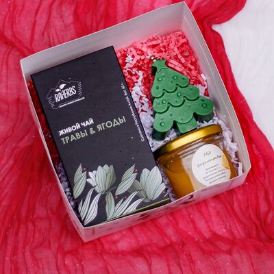 Подарочный набор мини со свечой в Co'Zona по цене 1850 ₽