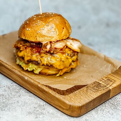 Бургер Kimchi в Butcher по цене 970 ₽