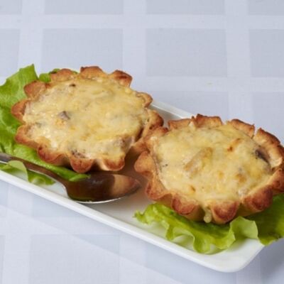 Жюльен с курицей, сыром и грибами в Чайхона 24 по цене 185 ₽