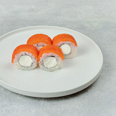 Филадельфия (половина порции) в Мэджик ролл по цене 629 ₽